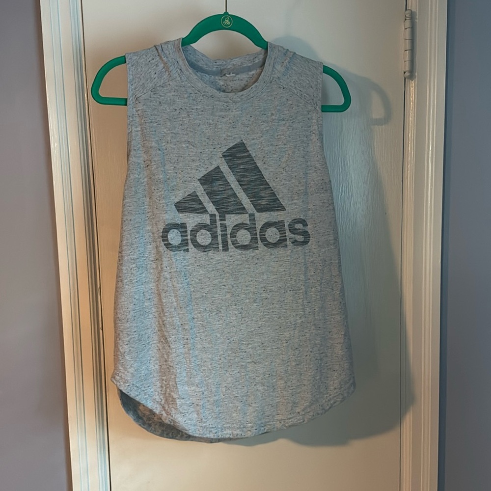 Gray tank top